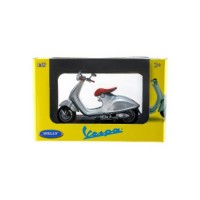 Model Vespa 946 1:18
